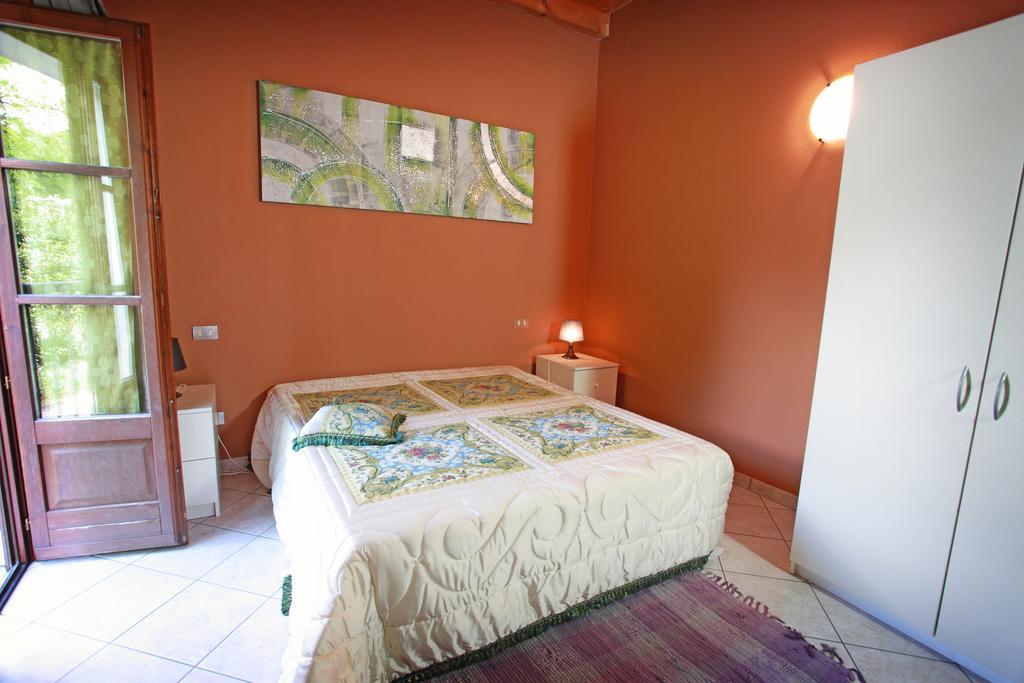 Agriturismo Licensi Del Bresa Villa Monzambano Rom bilde