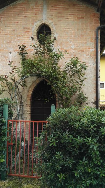 Agriturismo Licensi Del Bresa Villa Monzambano Eksteriør bilde